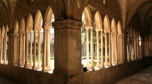 5x1000 L'Università degli Studi della Tuscia annuncia l'adozione di un regolamento dedicato alla comunità studentesca sorda, segnando un passaggio