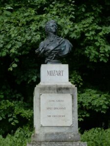radiotusciaevents.com Busto di Mozart