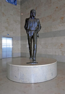 radiotusciaevents.com Statua di Lennon