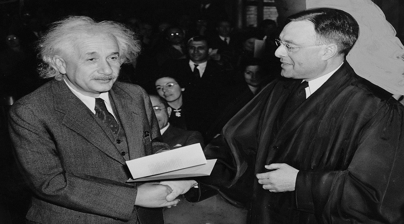 radiotusciaevents.com Albert Einstein
