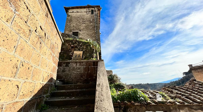 radiotusciaevents.com Torre di Sipicciano, Graffignano (VT), MicroMuseo di Arte Contemporanea della Tuscia 2, Photo @Brunobettati.png