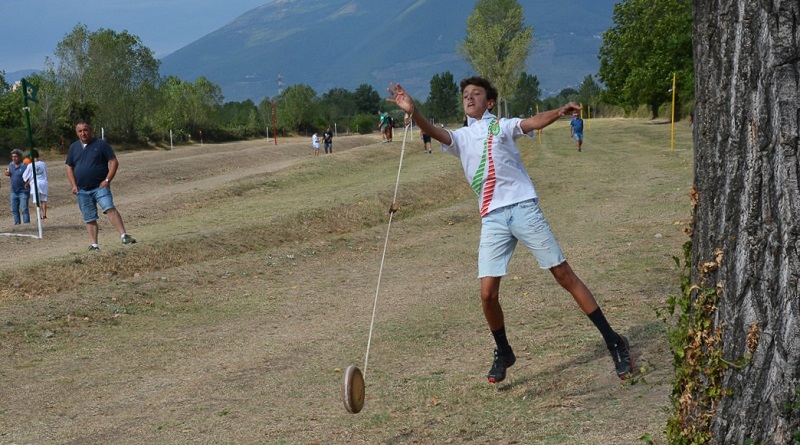 Campionato italiano assoluto del lancio del ruzzolone.