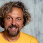 radiotusciaevents.com maschio caucasico irrisolto