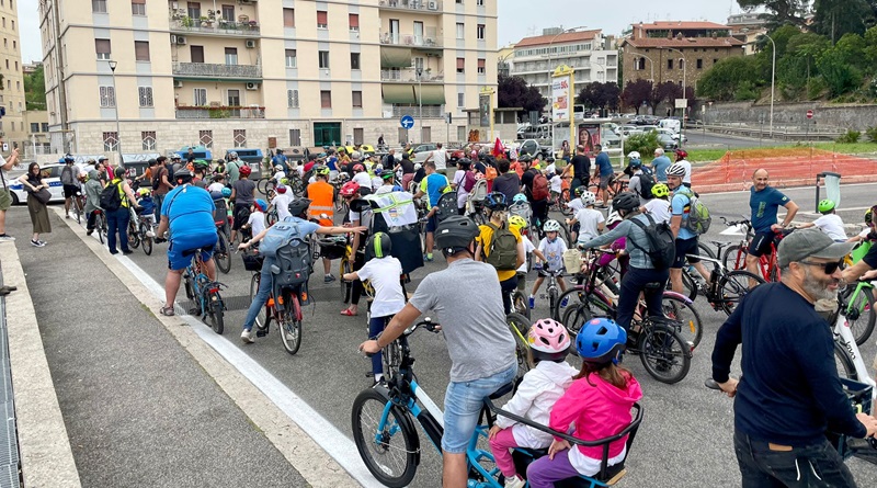 radiotusciaevents.com KidicalMass, la pedalata romana