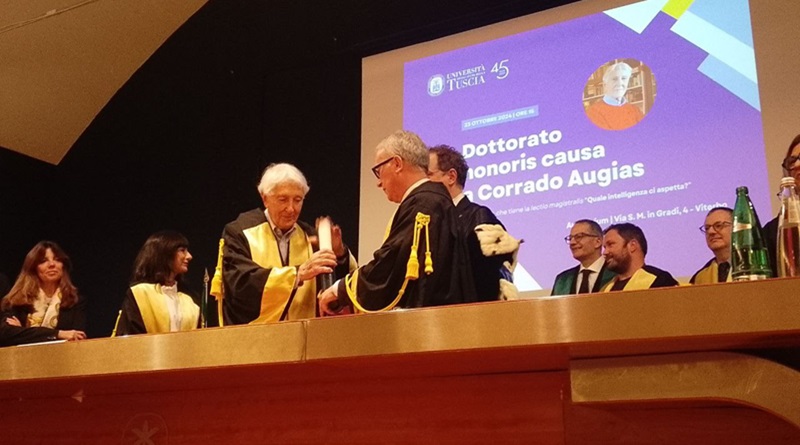 Dottore di Ricerca Honoris Causa, il titolo conferito a Corrado Augias