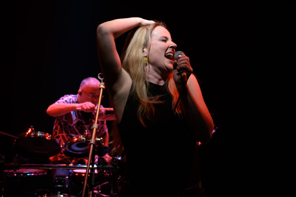 Elisa Di Eusanio, fa sold out al Teatro Bernini