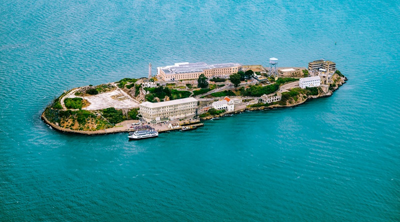 radiotusciaevents.com Nessun uomo è un'isola"