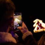 radiotusciaevents.com il belvedere prospiciente la Rocca del Leone, unico punto da cui sarà visibile l'enorme Albero di Natale in acqua.