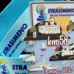 Le maglie della Strasimeno 2025 – spiega Giovanni Farano, presidente di Filippide e del Comitato Organizzatore – non sono mai state semplici indumenti: sono un simbolo