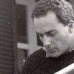 Gastone Novelli nasce nel 1925 a Vienna.