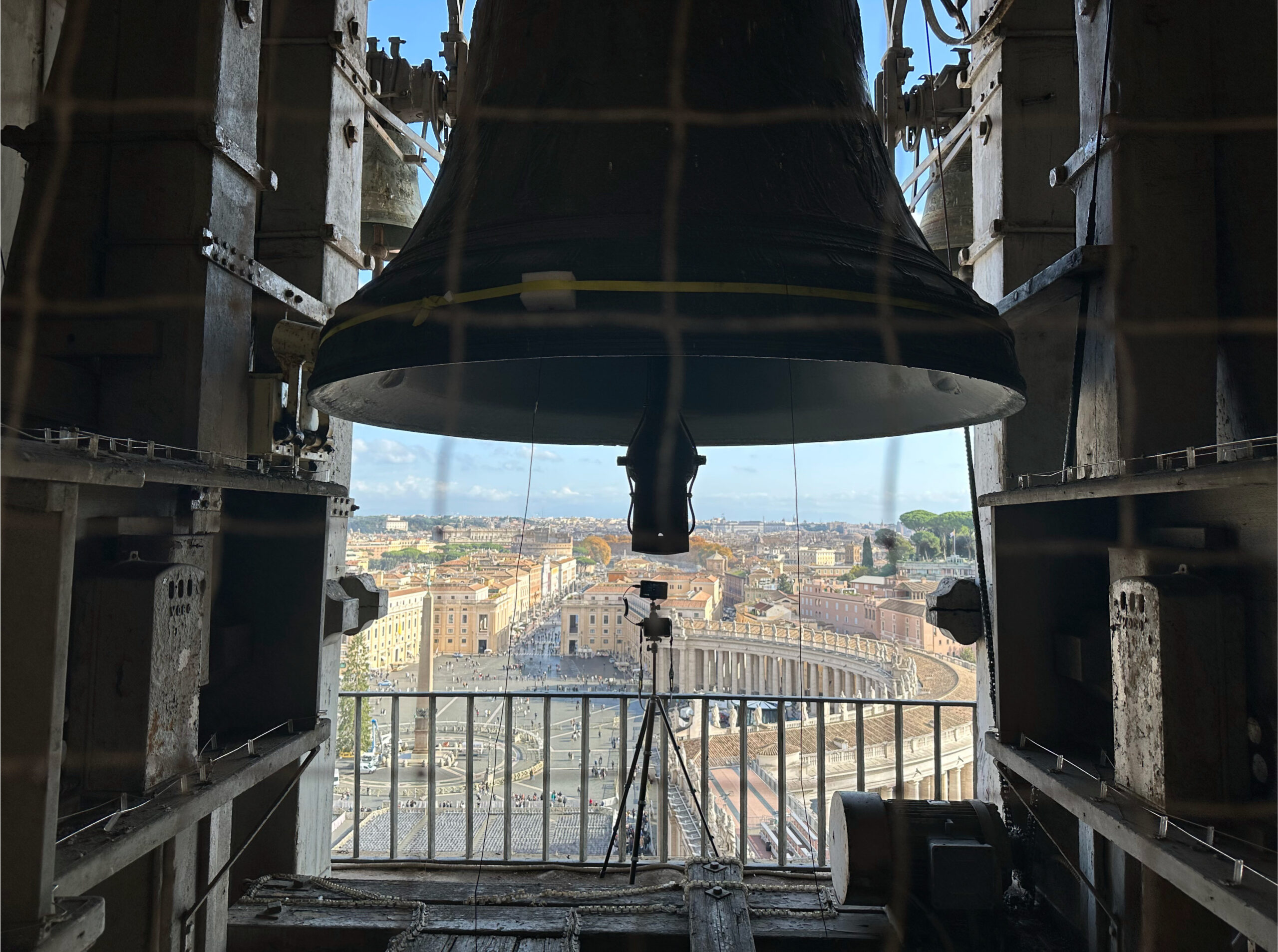 radiotusciaevents.com Gli echi muti di una grande scultura sonora - Il Campanone di San Pietro