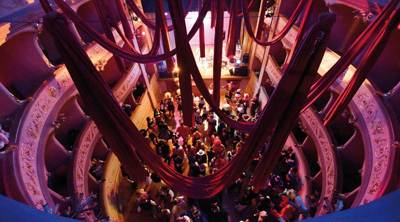 radiotusciaevents.com Una location elegante per vivere una notte magica, in una raffinata e fiabesca atmosfera d'altri tempi
