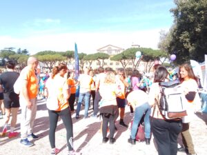 radiotusciaevents.com La partecipazione delle associazioni di volontariato alla "Run for Fun" non solo arricchisce l'evento, ma crea anche una sinergia