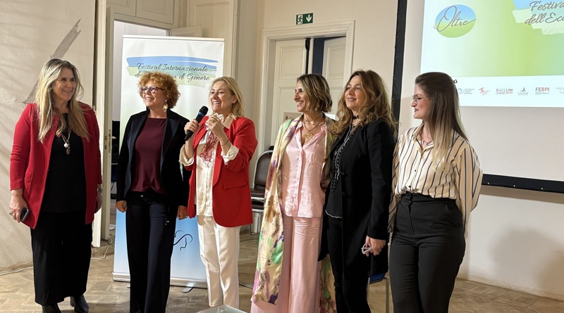 radiotusciaevents.com Il Festival ha voluto dare voce al "backstage" della leadership femminile, riconoscendo che ogni percorso di successo