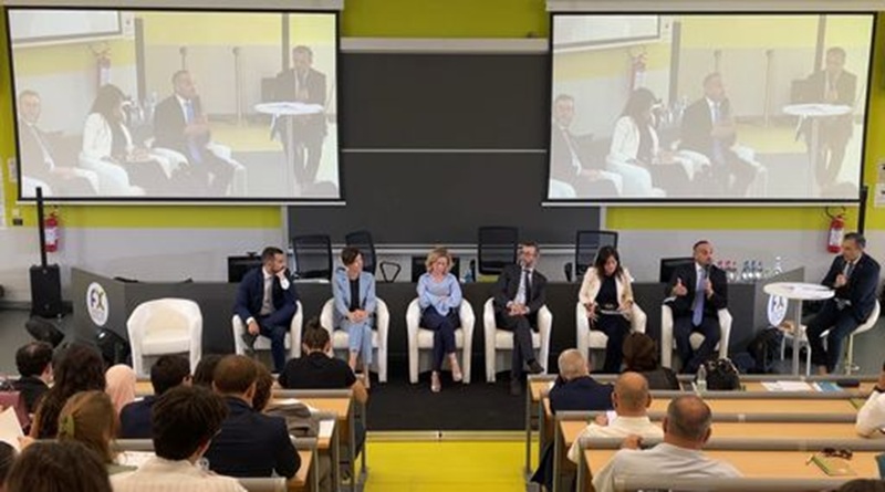 radiotusciaevents.com Successo per la cerimonia di inaugurazione della seconda edizione del master in'D-Esg e Responsabile d'Impatto' a Torino.