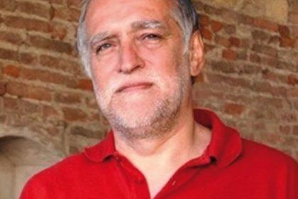 Riccardo Bertoncelli a "La Biblioteca incontra" con il libro Abitavo a Penny Lane