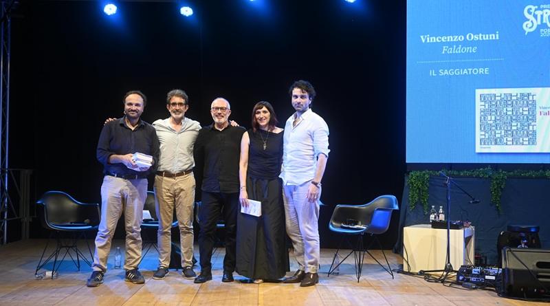 Nota: nella foto dei finalisti manca Carmen Gallo che ha partecipato in video