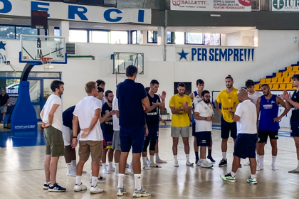 radiotusciaevents.com WeCOM-ORTOETRURIA: AL VIA LA NUOVA STAGIONE È ufficialmente iniziata ieri, con il raduno apertosi sul parquet del PalaMalè, la stagione 2026/27 della WeCOM-Ortoetruria.