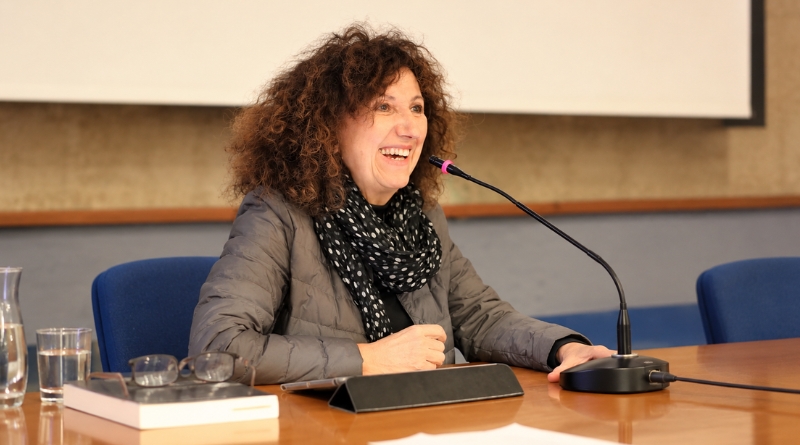 radiotusciaevents.com Anna Maria Fausto durante la sua attività accademica e scientifica nel campo della Zoologia e dell’Entomologia