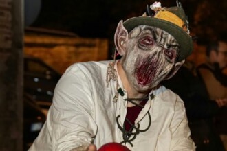 radiotusciaevents.com Da oggi, venerdì 30 ottobre a domenica 1° novembre 2026 torna HALLOWEEN MYSTERY FEST il primo HALLOWEEN STORICO in Italia