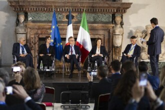 radiotusciaevents.com https://radiotusciaevents.com/la-xxxvii-edizione-di-eurovisioni-a-palazzo-farnese/