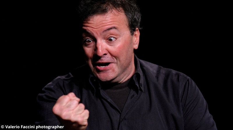 Gianni Pontillo interprete di Mistero Buffo di Dario Fo